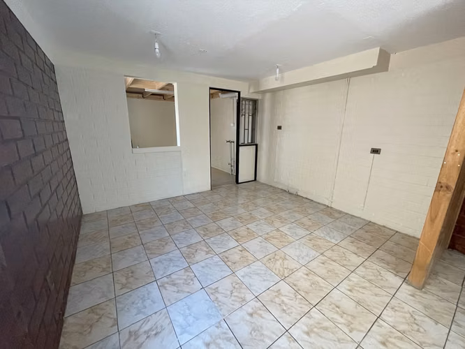 Casa de 3 dormitorios y 2 baños - Imagen 2