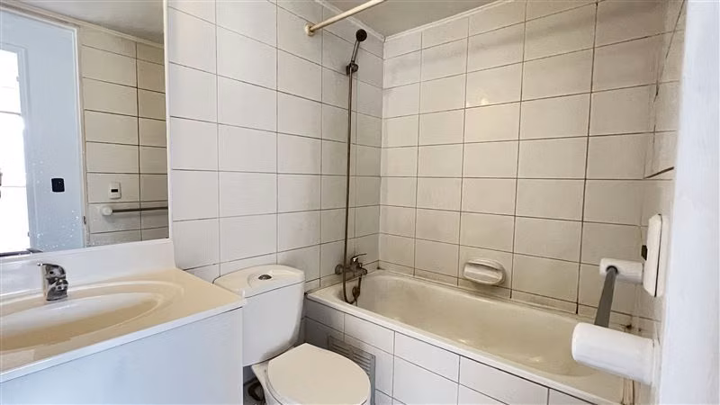 Arriendo 4 Dormitorios. 2 B. Metro Mirador. Mall Cenco