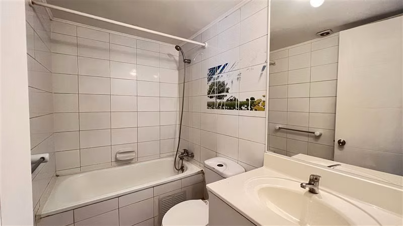 Arriendo 4 Dormitorios. 2 B. Metro Mirador. Mall Cenco