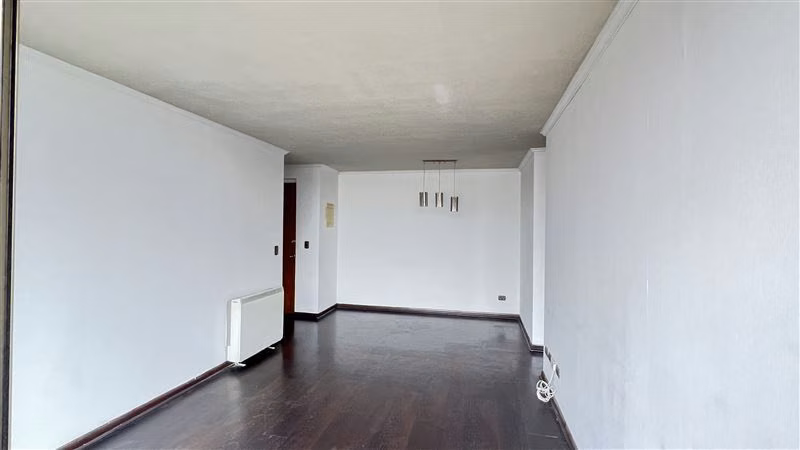 Arriendo 4 Dormitorios. 2 B. Metro Mirador. Mall Cenco