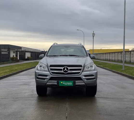 Mercedes Benz GL450 2012