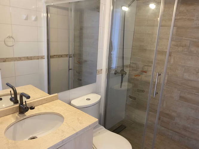 ARRIENDA DEPARTAMENTO 2 DORM, 2 BAÑOS, 2 CUADRAS METRO EN SAN MIGUEL