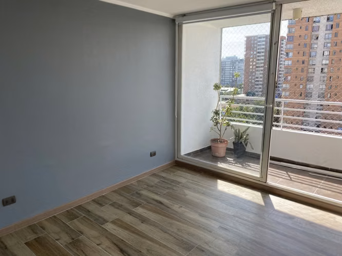 ARRIENDA DEPARTAMENTO 2 DORM, 2 BAÑOS, 2 CUADRAS METRO EN SAN MIGUEL