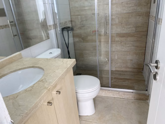 ARRIENDA DEPARTAMENTO 2 DORM, 2 BAÑOS, 2 CUADRAS METRO EN SAN MIGUEL