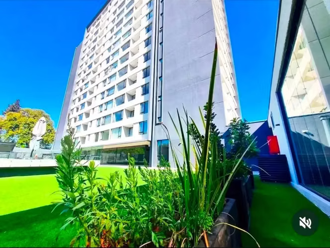 ARRIENDO DEPARTAMENTO CON VISTA A PLAZA PINTO