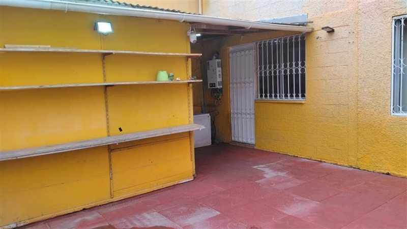 Casa de 4 dormitorios regularizada en Puente Alto