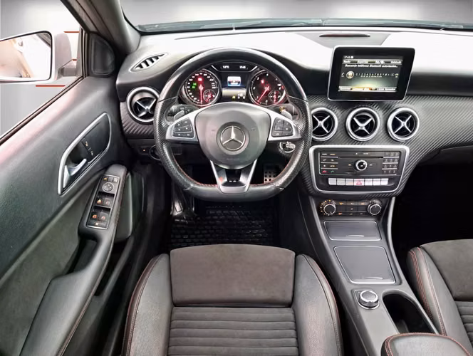 MERCEDES-BENZ A200 D 2.1 AUT 2016