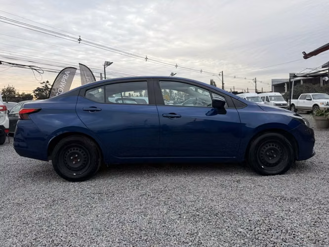 NISSAN VERSA SENSE 1.6 MT5  2022