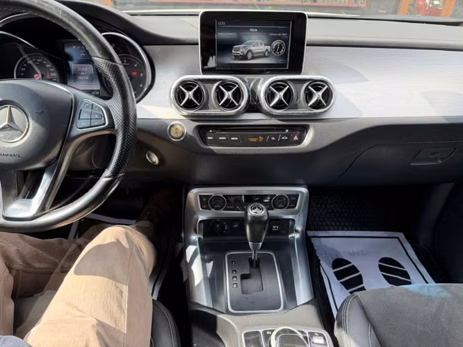 MERCEDES-BENZ X250 DIESEL 2.3 4X4 AT 2019