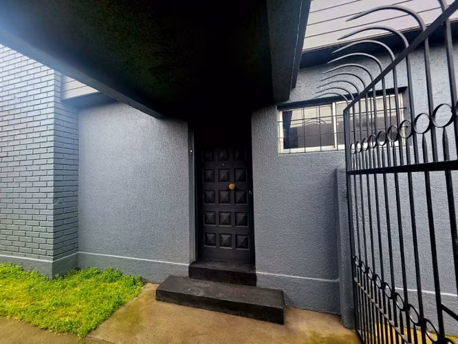 Vendo casa cercana a Plaza España - Imagen 5