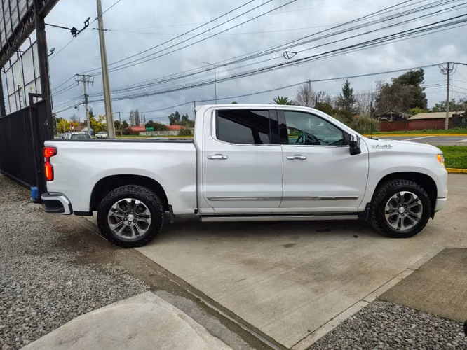 CHEVROLET SILVERADO HIGH COUNTRY 3.0 AUT 4X4 2022