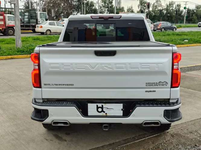 CHEVROLET SILVERADO HIGH COUNTRY 3.0 AUT 4X4 2022