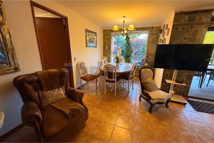Casa familiar en exclusivo sector peñalolén