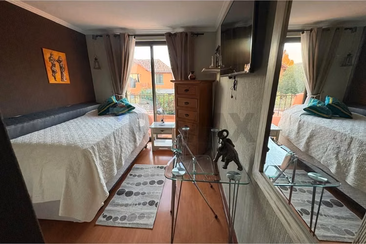 Casa familiar en exclusivo sector peñalolén
