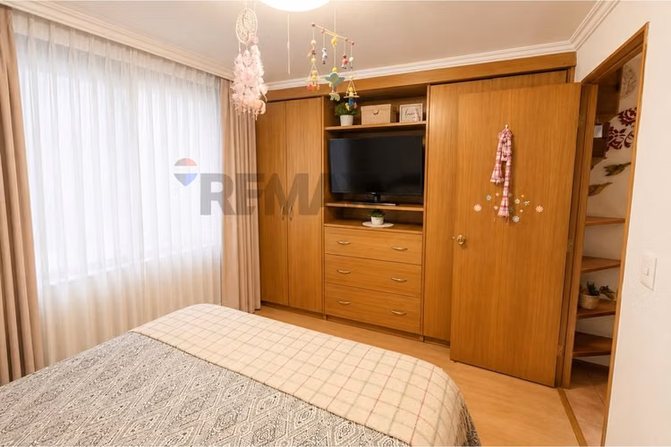 Penthouse exclusivo con acceso directo.