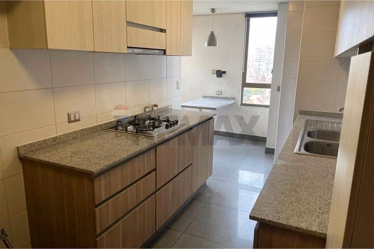 Departamento 3 dormitorios , kennedy - las condes