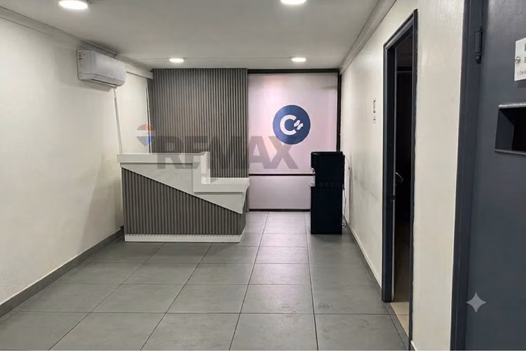Oficina comercial edificio panorámico