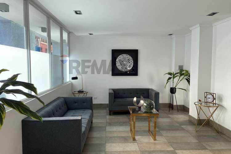 Descubre tu próximo hogar en pleno centro de afta - Imagen 9