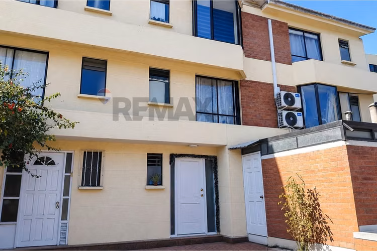 Excelente casa 3 pisos puente alto 3d 2b