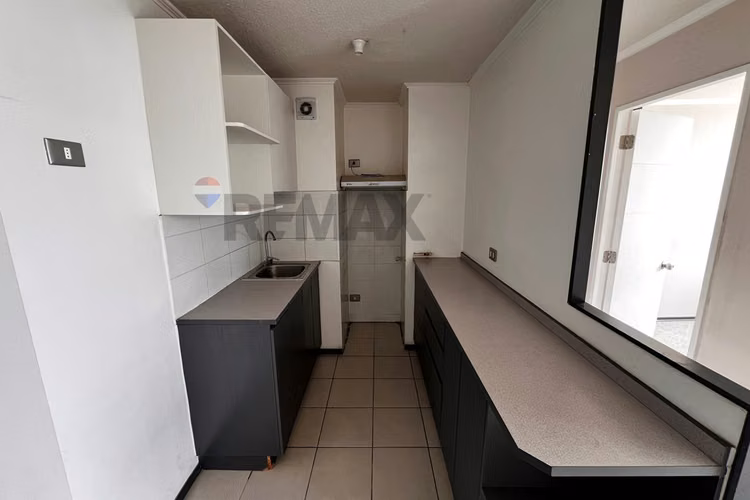 Venta dpto 2d 1 b + 1 estacionamiento piso 4 - Imagen 3