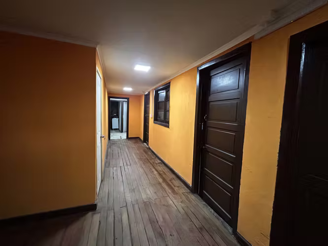 CASA EN VENTA 6 DORMITORIOS MÁS DEPARTAMENTO LA CISTERNA
