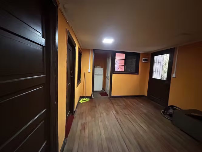 CASA EN VENTA 6 DORMITORIOS MÁS DEPARTAMENTO LA CISTERNA