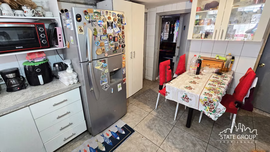 VENTA CASA EN PASAJE 4 DORMITORIOS 2 BAÑOS 252 M2  RENCA