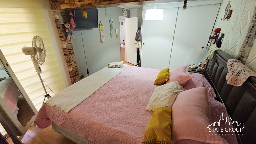 VENTA CASA EN PASAJE 4 DORMITORIOS 2 BAÑOS 252 M2  RENCA