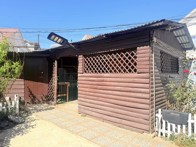 VENDO CASA 3D 2B MODERNA Y ACOGEDORA BUEN BARRIO