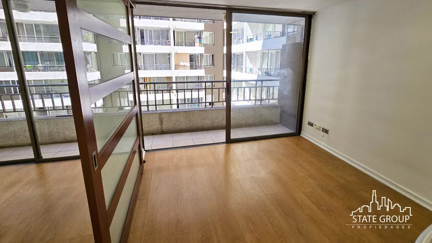 DEPARTAMENTO CON ESTACIONAMIENTO Y BODEGA METRO SANTA ISABEL - Imagen 2