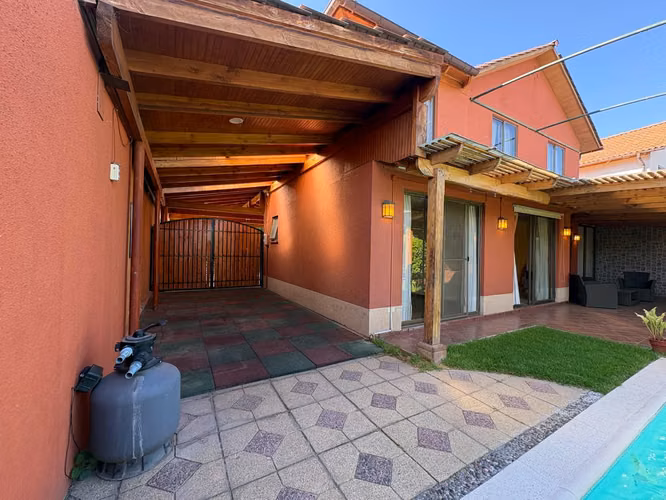 OPORTUNIDAD GRAN CASA EN CONDOMINIO 4D, CIUDAD DE LOS VALLES