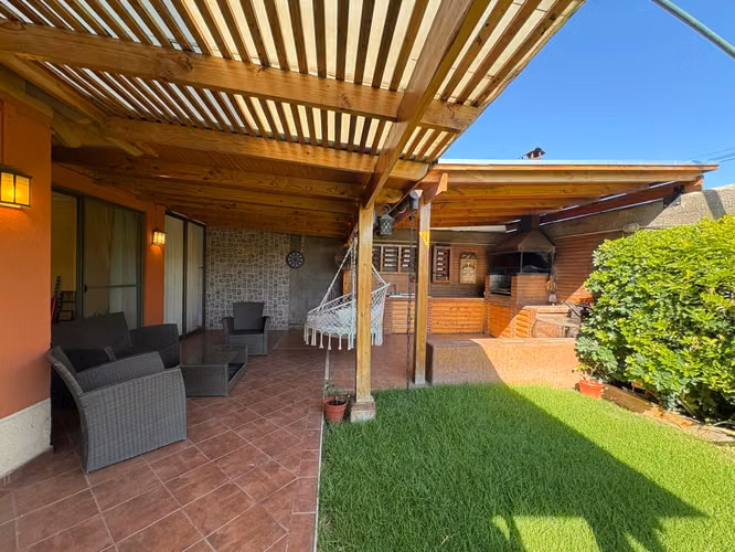 EXCELENTE CASA CONDOMINIO 4D, CIUDAD DE LOS VALLES