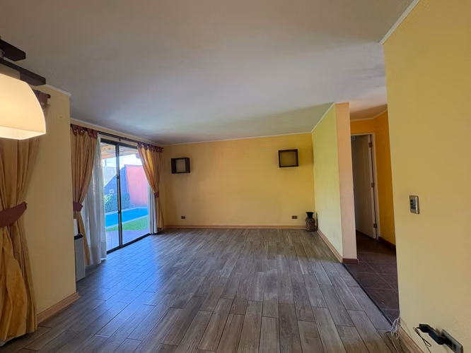 OPORTUNIDAD GRAN CASA EN CONDOMINIO 4D, CIUDAD DE LOS VALLES