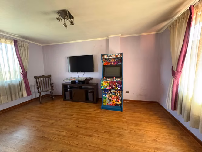 OPORTUNIDAD GRAN CASA EN CONDOMINIO 4D, CIUDAD DE LOS VALLES