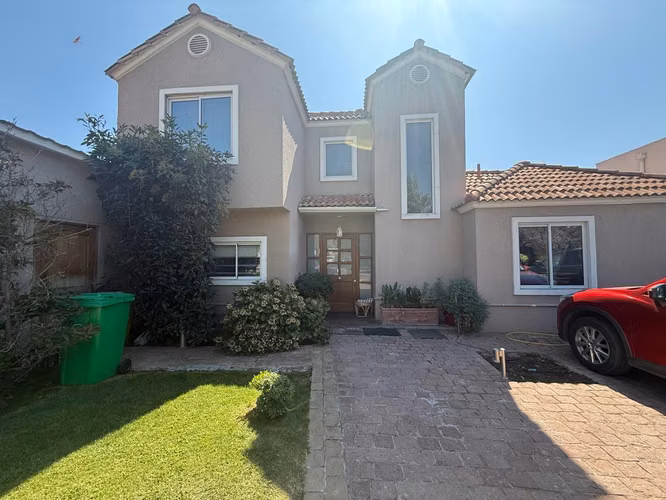 VENTA   SANTA ELENA DE CHICUREO 4D 4B PISCINA QUINCHO