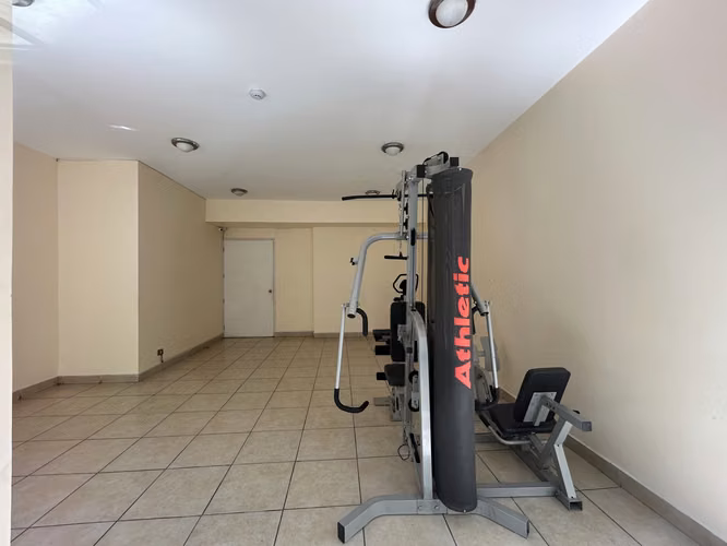 OPORTUNIDAD, VENTA DEPARTAMENTO 2D 1B METRO VICENTE VALDES