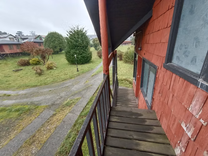 VENTA LOCAL CONJUNTO HOTELERO 27HAB 23BA CHONCHI