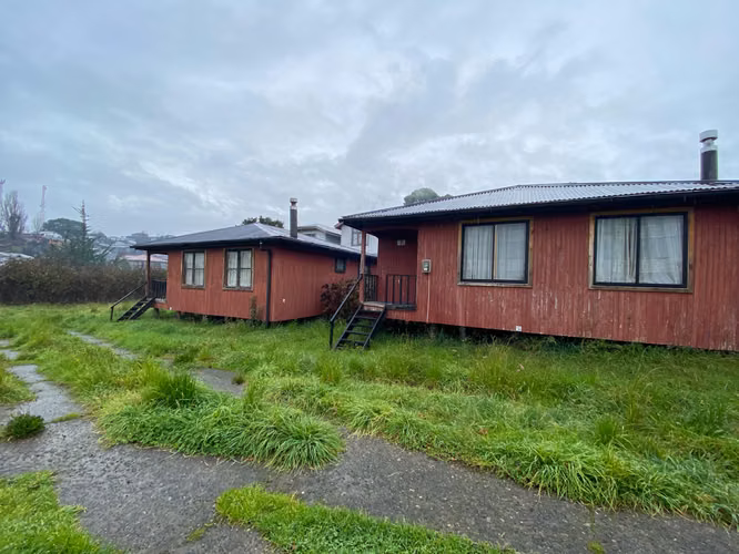 VENTA LOCAL CONJUNTO HOTELERO 27HAB 23BA CHONCHI