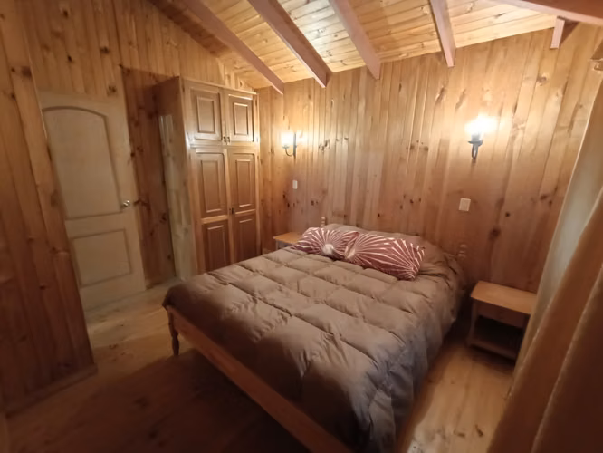 VENTA LOCAL CONJUNTO HOTELERO 27HAB 23BA CHONCHI