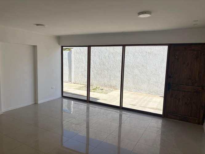 AMPLIO LOCAL COMERCIAL EN VENTA SECTOR DE PEÑUELAS - Imagen 11