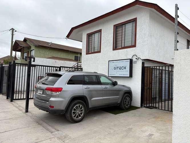 AMPLIO LOCAL COMERCIAL EN VENTA SECTOR DE PEÑUELAS - Imagen 6