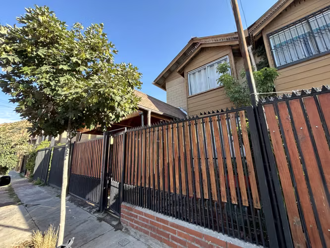 VENTA HERMOSA CASA REMODELADA EN SAN BERNARDO