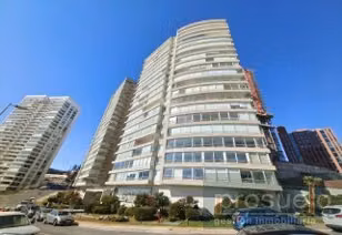 GRAN DEPARTAMENTO CON ESPECTACULAR VISTA FRENTE AL MAR