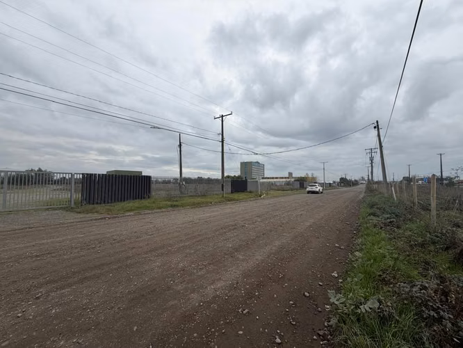 SE VENDE TERRENO URBANO  ACCESO NORTE CHILLÁN