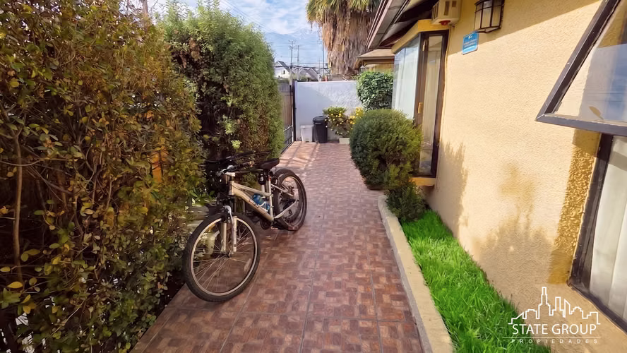 VENTA CASA PEÑELOLEN LA ARBOLEDA CONDOMINIO 4 DORM