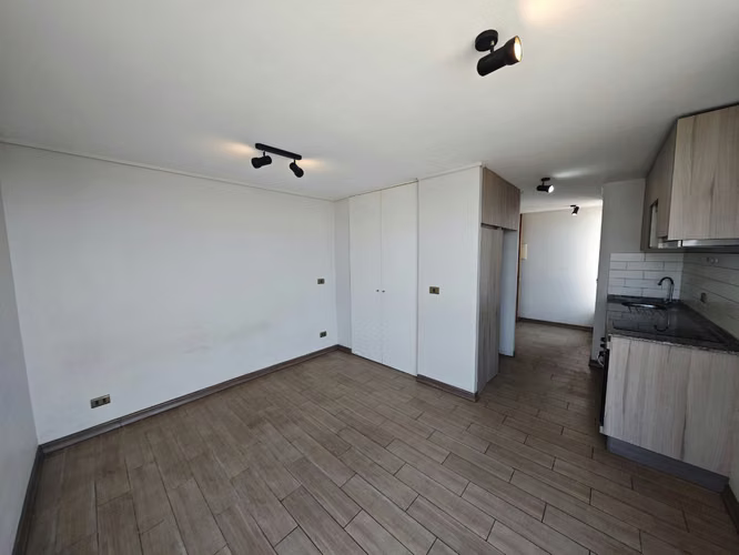 ARRIENDO DEPARTAMENTO 1HAB 1BA INDEPENDENCIA