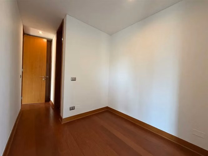 HERMOSO DEPARTAMENTO EN ARRIENDO DE 3 DOR 3BA 2ES 1BO