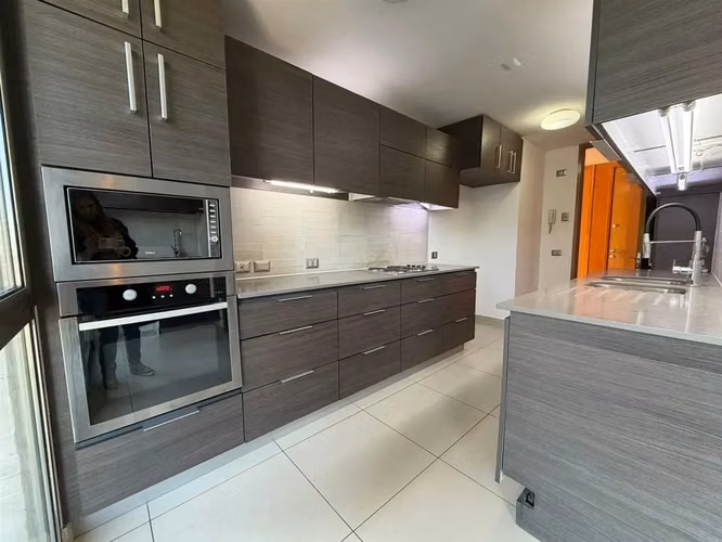 HERMOSO DEPARTAMENTO EN ARRIENDO DE 3 DOR 3BA 2ES 1BO