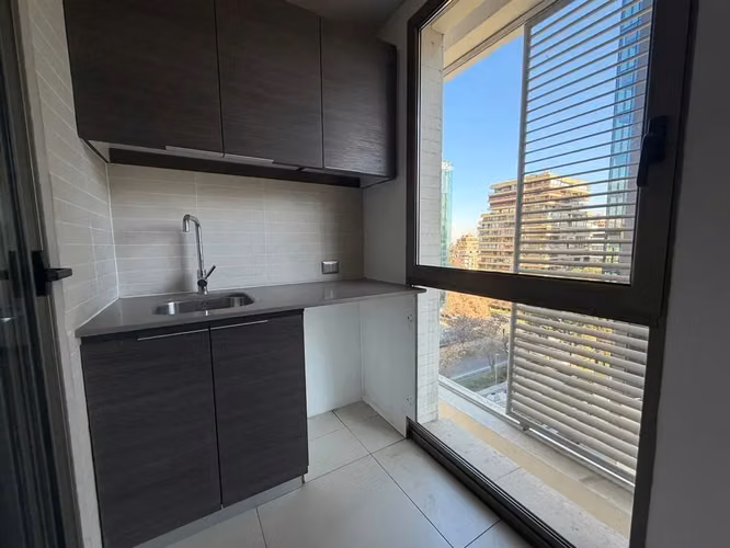 HERMOSO DEPARTAMENTO EN ARRIENDO DE 3 DOR 3BA 2ES 1BO