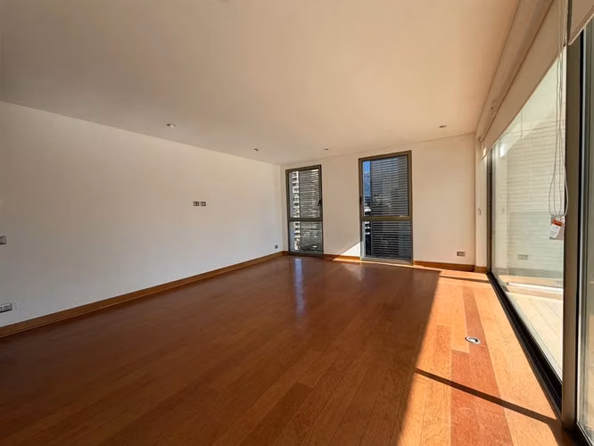 HERMOSO DEPARTAMENTO EN ARRIENDO DE 3 DOR 3BA 2ES 1BO